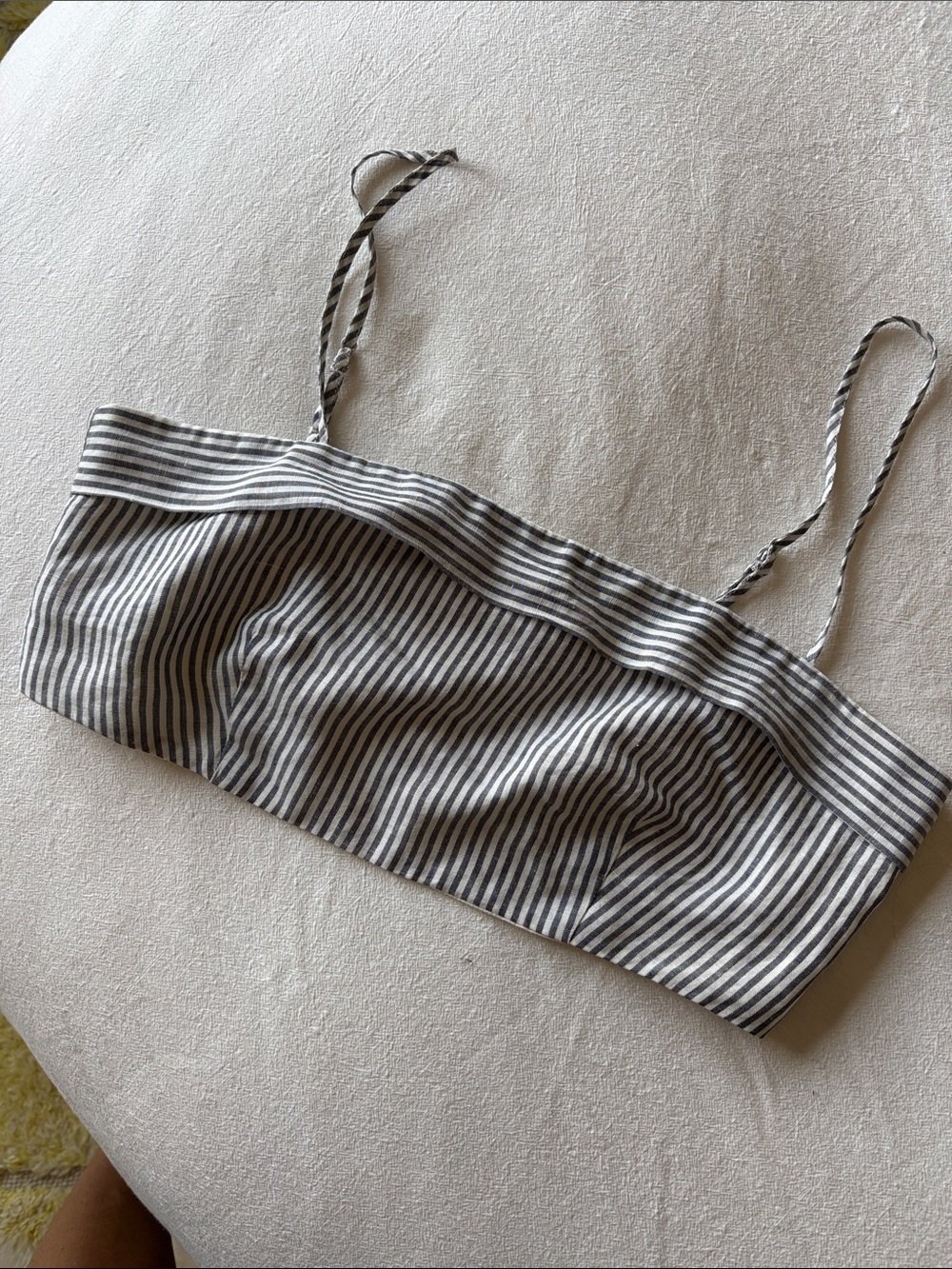 Onia Striped Seek Sucker Spaghetti Strap Crop Top - Gray/White 12